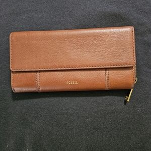 Fossil Tan Leather Continental Wallet with Gold Hardware